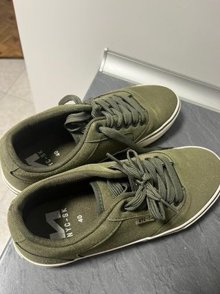 Zapatillas verdes talla 40
