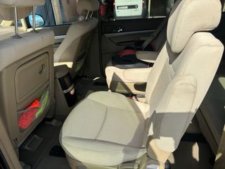 SsangYong Rodius 2011