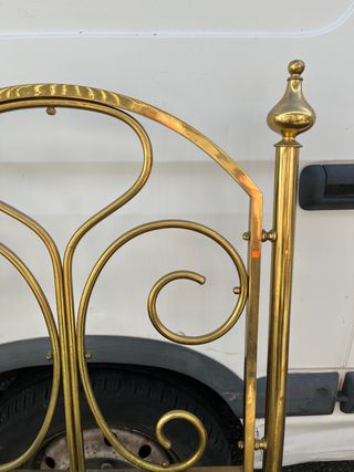 Cabecero ANTIGUO DE LATON