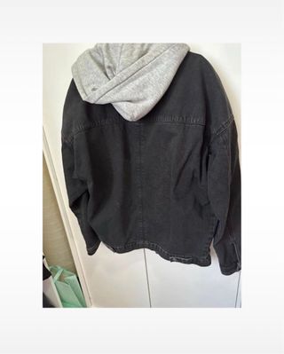 Chaqueta vaquera Pull&Bear con capucha