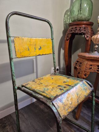 Sillas Industriales Metal Verde y Amarillo