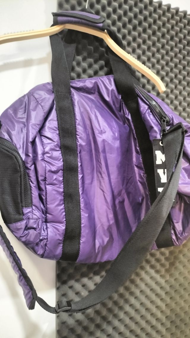 Bolsa Deporte Morada Never Give Up Decimas