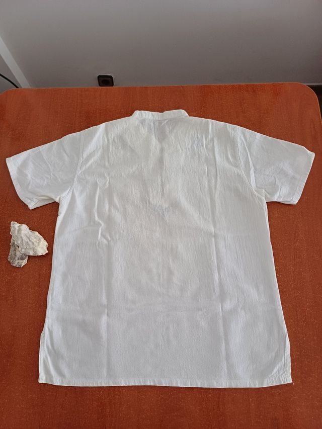 Polo blanco bordado árabe