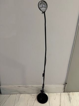 Lámpara de pie flexible negra