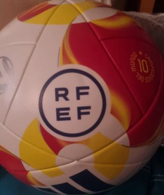 Balón de Fútbol Adidas Victoria Competición