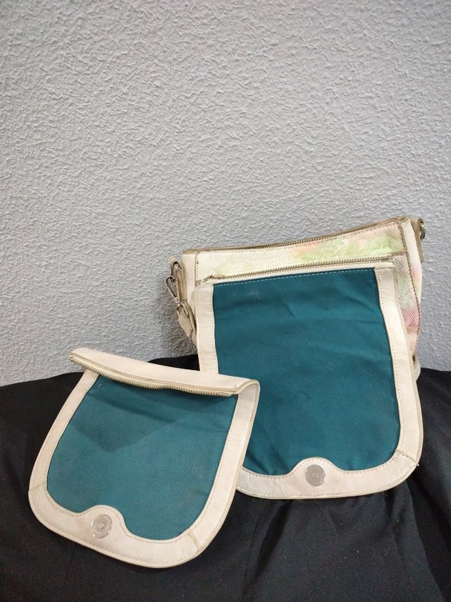 Bolso Desigual con 2 solapas intercambiables