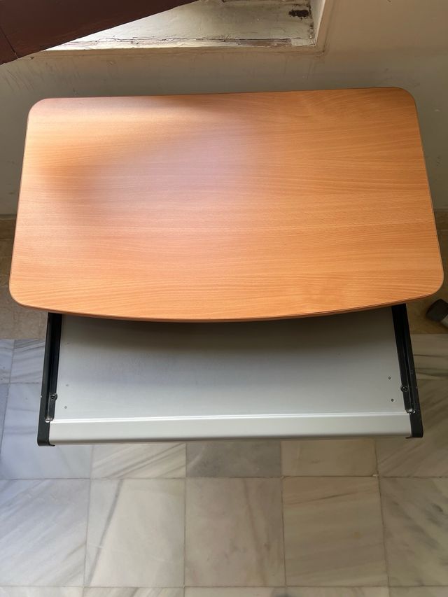 Mesa escritorio Systemtronic madera y metal
