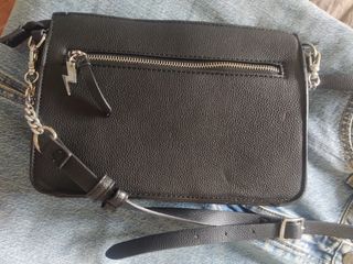 Bolso Parfois negro con estrellas plateadas
