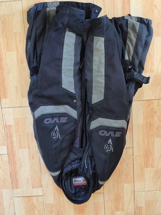 Chaqueta Moto EVO muy buen estado,muy grande...me