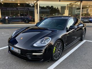 Porsche Panamera 4 E-Hybrid Platinum Edition 