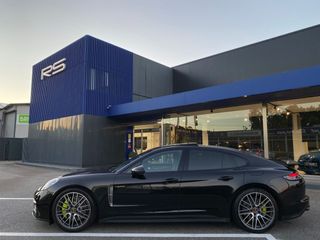 Porsche Panamera 4 E-Hybrid Platinum Edition 