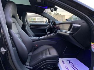 Porsche Panamera 4 E-Hybrid Platinum Edition 