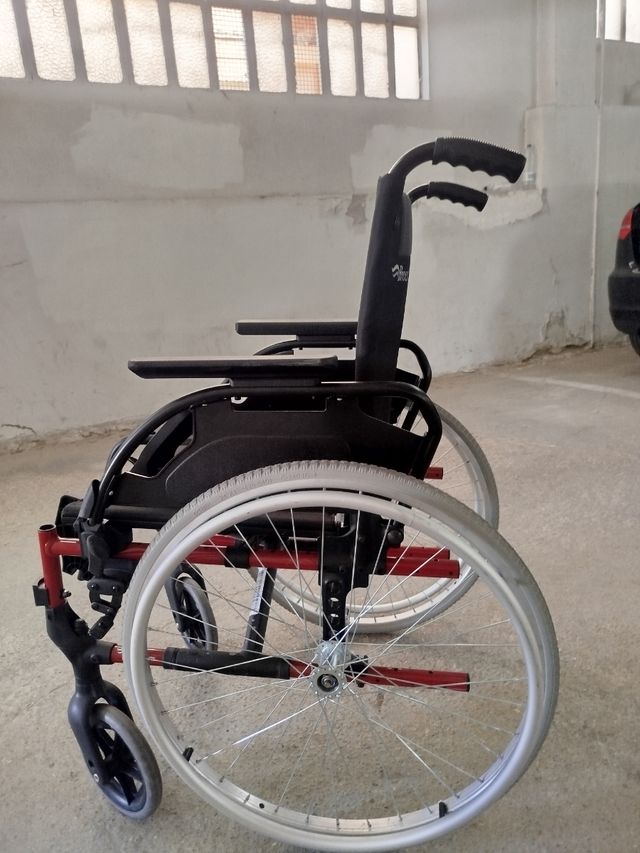 Silla de ruedas en perfecto estado 