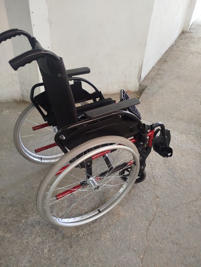 Silla de ruedas en perfecto estado 