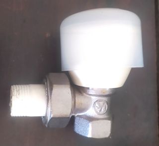 Valvole a squadra Giacomini