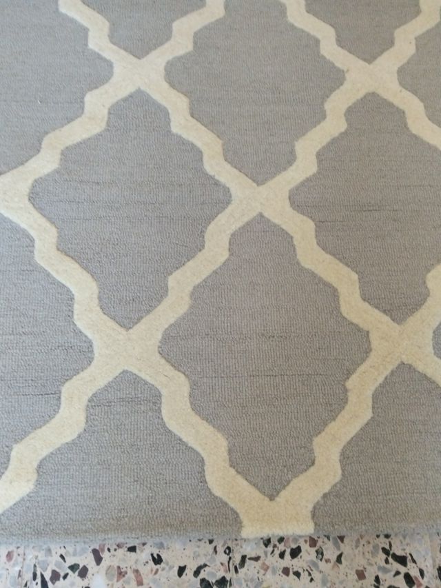 Alfombra Gris y Blanca 152x244