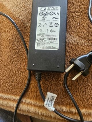 XP Power Fuente Alimentación 24V 2.25A