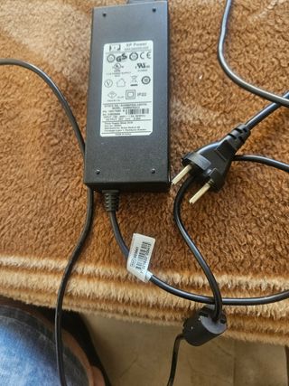 XP Power Fuente Alimentación 24V 2.25A