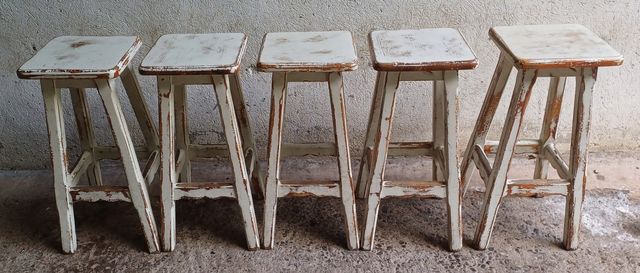 Taburetes de madera estilo rústico (Set de 4)