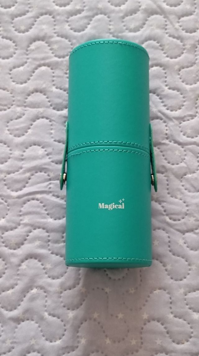 Juego 12 brochas maquillaje con estuche