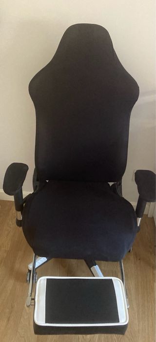 Silla gaming negra y blanca