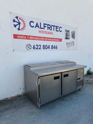 Mesa ensaladera de gran fondo