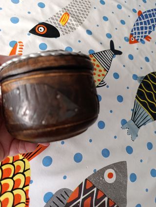 Cajas de madera y metal decoradas