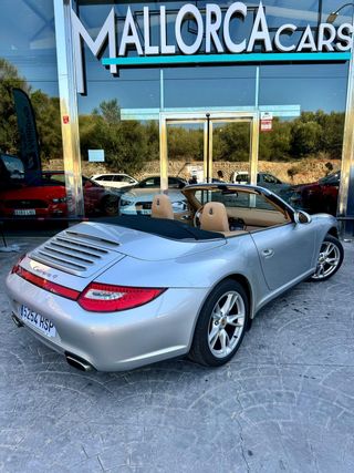 Porsche 911 CARRERA 4 
