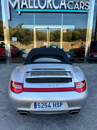 Porsche 911 CARRERA 4 