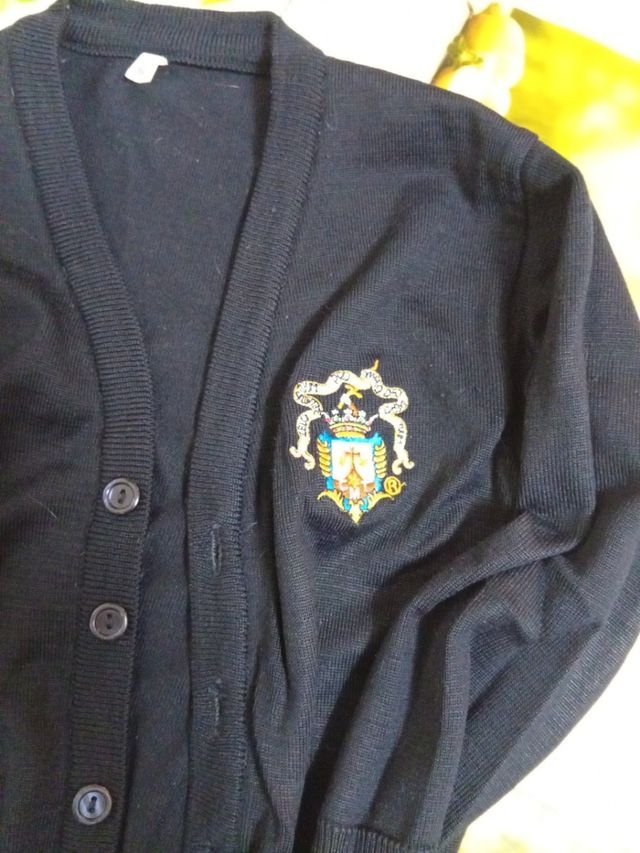 Chaqueta uniforme escolar talla 6