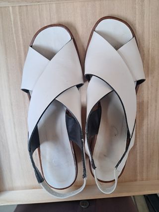 Sandalias blancas cruzadas talla 39