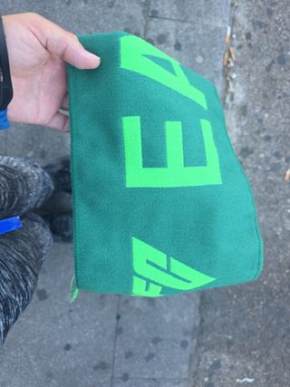 Bufanda FC verde a estrenar