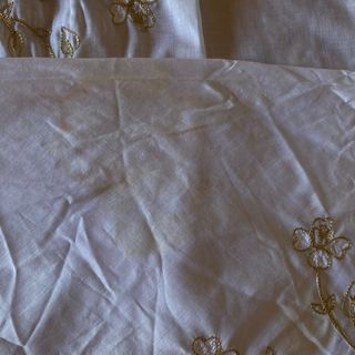 Manteleta Fallera Bordada Oro y Blanco