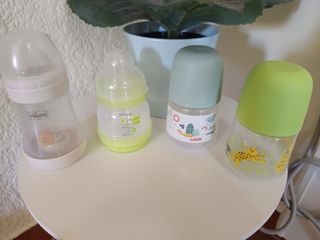 Lote 4 biberones Chicco, MAM y SUAVINEX