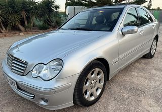 Mercedes-Benz Clase C 220 CDI 150 CV AUTOMATICO
