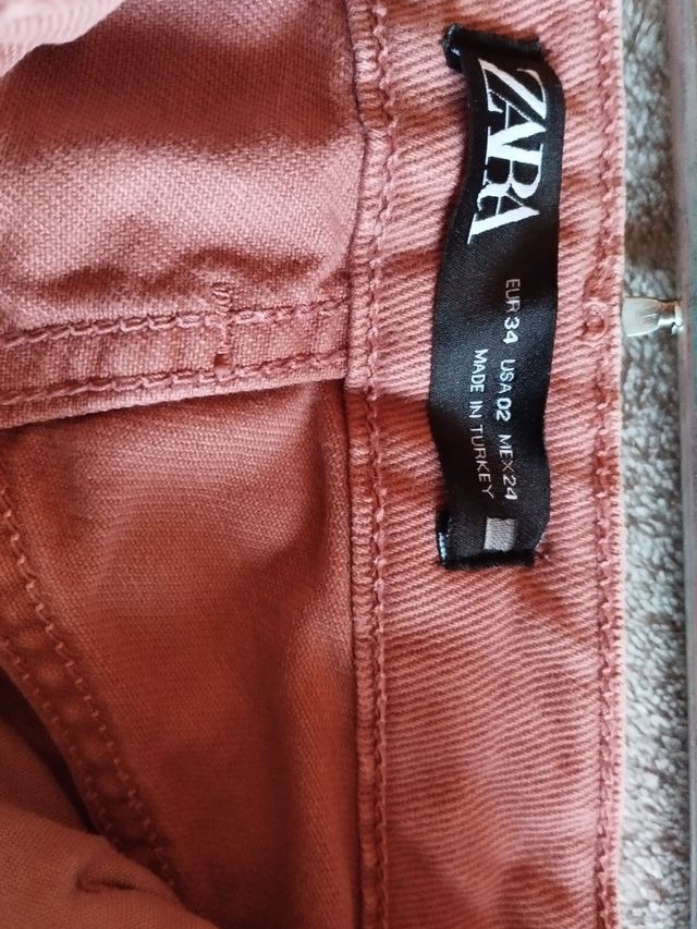 Pantalón vaquero Zara rosa talla 34