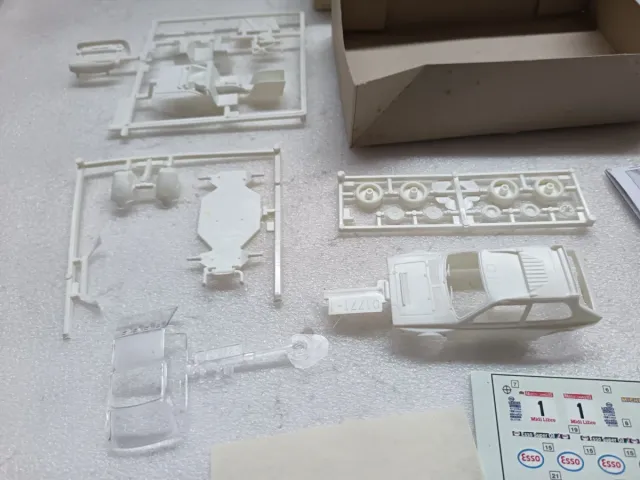 Modello Heller Lancia Delta 1/43