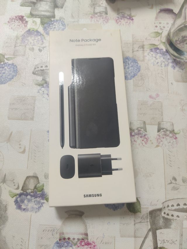 Samsung Wireless Charger Duo + Note Package