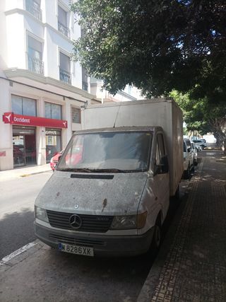 Mercedes-Benz Sprinter 2000