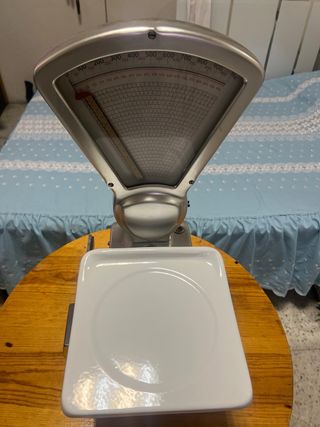 Balanza antigua de cocina “Cely”