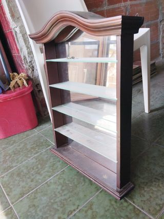 Estantería de espejo para figuras
