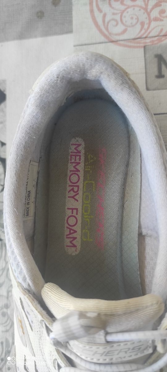 Bambas Skechers Talla 37.5 Blancas