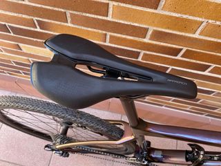 Bicicleta Giant Revolt Advanced 2 (2021)