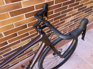 Bicicleta Giant Revolt Advanced 2 (2021)