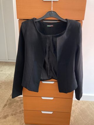 Chaqueta americana negra