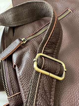Bolso de hombro de cuero autentico Nuevo 