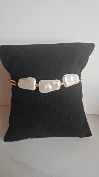 Pulsera 3 perlas acero dorado