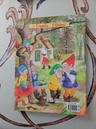CAPERUCITA ROJA y BLANCANIEVES