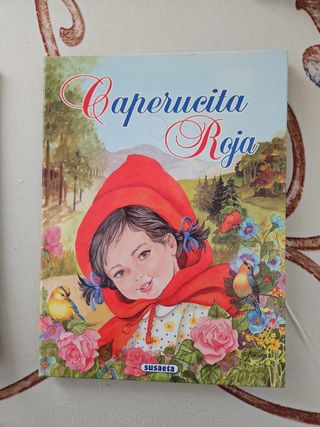 CAPERUCITA ROJA y BLANCANIEVES