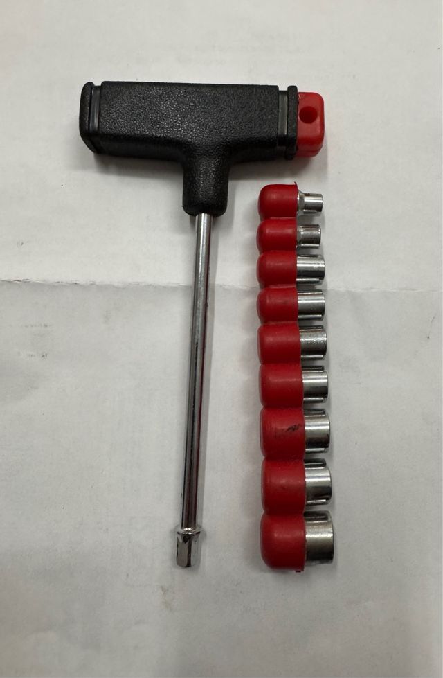 Llave en T con 9 vasos 1/4